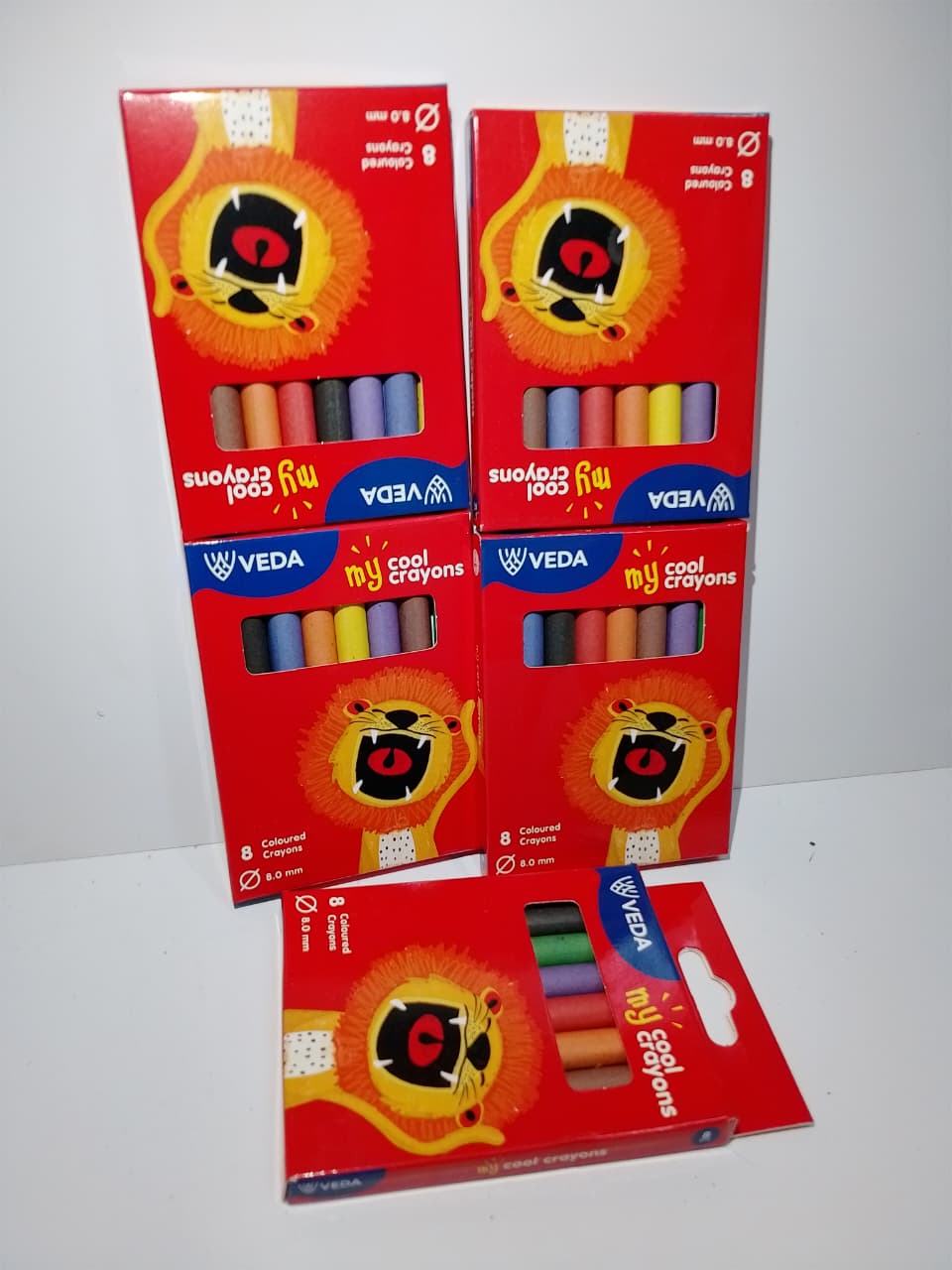 VEDA 8 SHADES CRAYONS